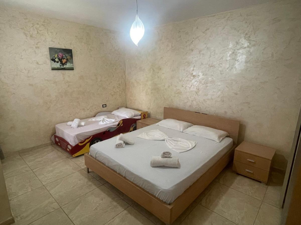 1-stunning Sea View Apartments! Apartamento Sarandë
